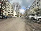 Apartamentul care te așteaptă să-l transformi în casa ta 