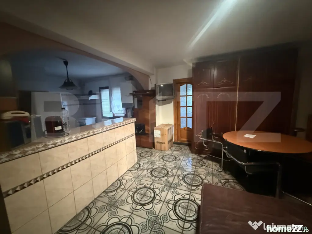 Apartament 4 camere, parter, decomandat –M3