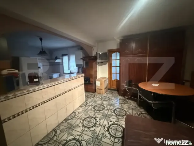 Apartament 4 camere, parter, decomandat –M3