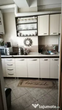 Închiriez garsoniera in obcini 