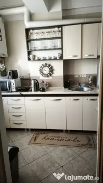 Închiriez garsoniera in obcini