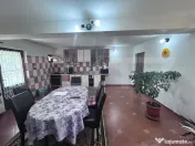 Casa 332 mp, teren 1000 mp - zona Primaverii 