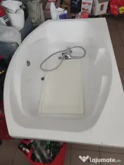 Vând urgent cadă în stare buna