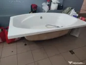Vând urgent cadă în stare buna