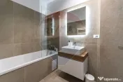Apartament cu 2 camere de vânzare în zona Tractorul 