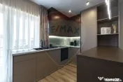 Apartament cu 2 camere de vânzare în zona Tractorul 