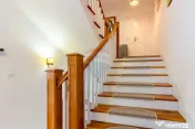 Casă / Vilă cu 6 camere de vânzare INTRAREA SECAREI/MA... 