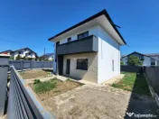 CASA CU 5 CAMERE, CAPAT CUG-VALEA ADANCA 