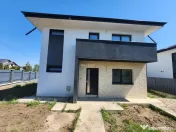 CASA CU 5 CAMERE, CAPAT CUG-VALEA ADANCA 