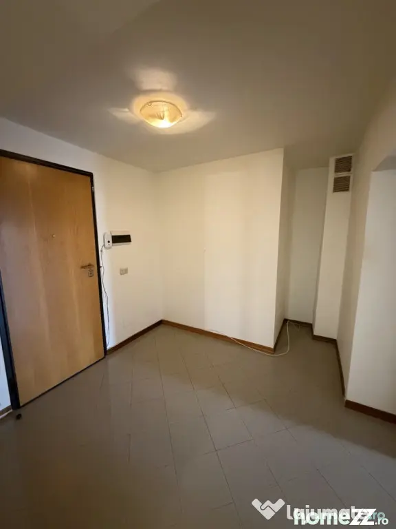 Bd Unirii, Biblioteca Națională, 3 camere, pretabil birou,