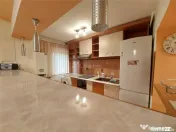 2 camere, decomandat, etaj 2, ULTRACENTRAL - Pia#539;a Dacie 
