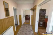 Casa:farmec traditional,gradina,curte,acces auto,pivnita,pod