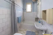 Casa:farmec traditional,gradina,curte,acces auto,pivnita,pod