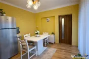 Vila spatioasa in Sancraiu, 2 intrari, foisor, parcare, 5 mi 