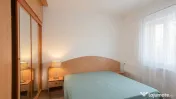 Apartament 2 camere decomandat, etaj 2, parcare inclusă 