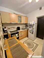 Garsoniera renovata-Tractorul 