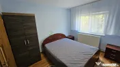 Apartament 3 camere zona Judetean mobilat-utilat 400 Euro 