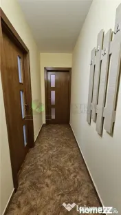 Apartament 3 camere zona Judetean mobilat-utilat 400 Euro 
