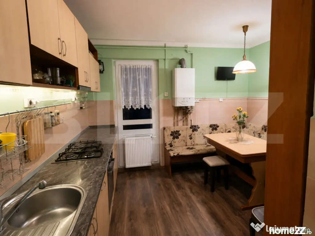 Apartament 4 camere, 83 mp, zona Tudor - Bd. 1 Decembrie 191