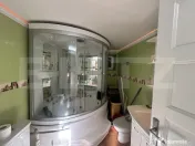 Casă cu două apartamente, 221 mp, zona Semicentral 