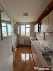 3 camere–Bd Alexandru Obregia-Centrală proprie-Parcare 