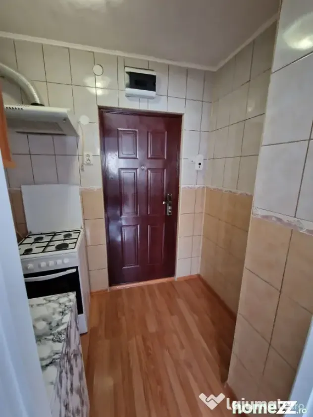 Apartament 2 camere Tractorul-piata,renovat,mobilat,57600 Eu