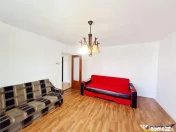 Decomandat, balcon, boxa, spatii verzi, cadru linistit, opor 