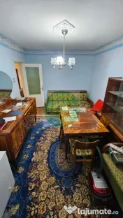Apartament 4 camere, centru, etaj 1 