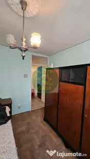 Apartament 4 camere, centru, etaj 1 