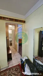 Apartament 4 camere, centru, etaj 1 