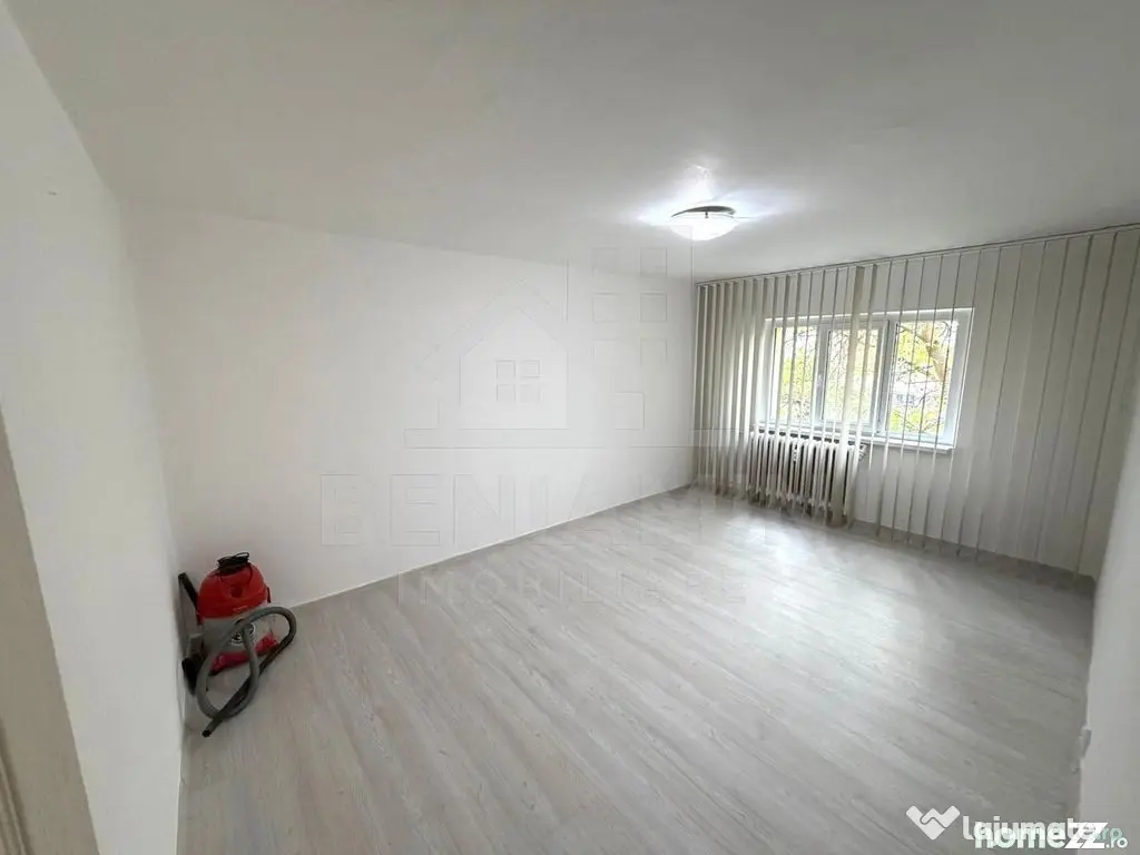 2 camere decomandat - etaj 2 - 52mp - teava de gaze - Sarari - Craiova (Dolj)