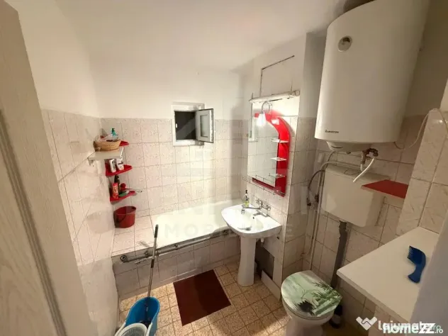 2 camere decomandat - etaj 2 - 52mp - teava de gaze - Sarari - Craiova (Dolj)