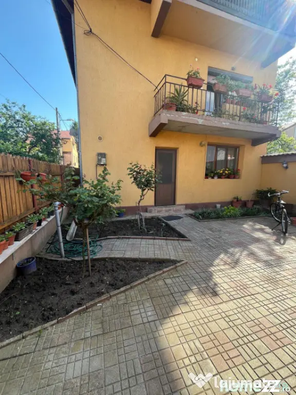 Casă spațioasă P+1+M, 186 mp, zonă Rovine - Craiova (Dolj)
