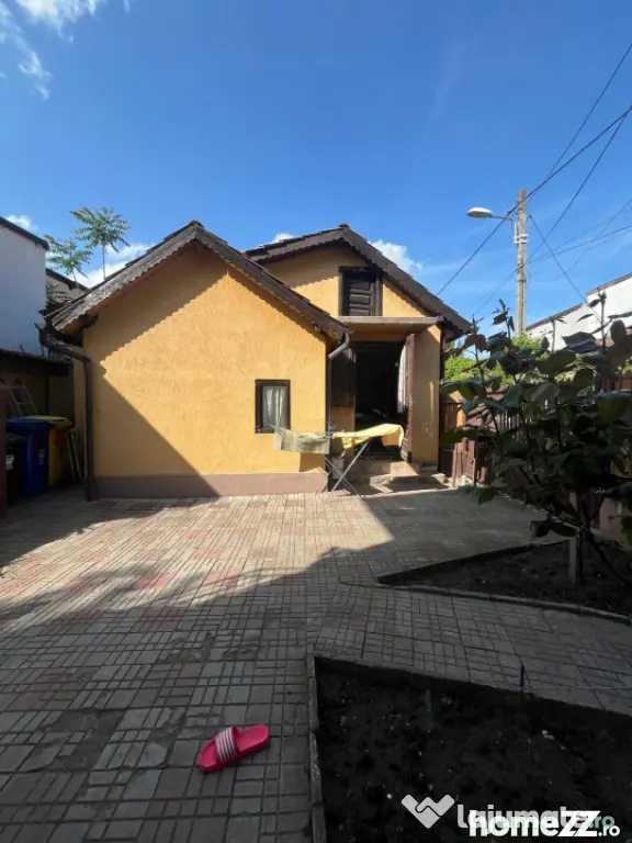Casă spațioasă P+1+M, 186 mp, zonă Rovine - Craiova (Dolj)