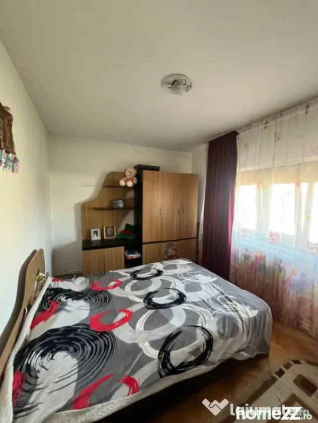 Casă spațioasă P+1+M, 186 mp, zonă Rovine - Craiova (Dolj)