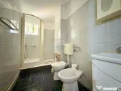 Apartament 3 camere, parter, centrală proprie – Aurel ... 