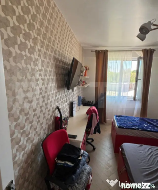 Apartament 3 camere, semidecomandat, parter, cartier Burduje - Suceava (Suceava)