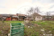 Casa individuala Leresti la strada principala+ teren 831 mp 