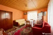 Casa individuala Leresti la strada principala+ teren 831 mp 