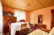 Casa individuala Leresti la strada principala+ teren 831 mp 
