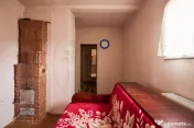 Casa individuala Leresti la strada principala+ teren 831 mp 