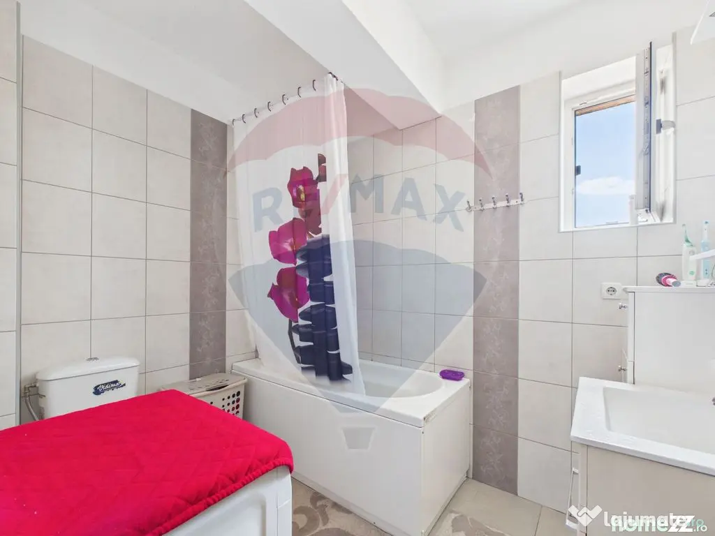Apartament cu 3 camere la parcul Maica Teofana