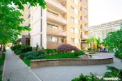 Apartament cu 2 camere la Urban Coresi, două balcoane, p...