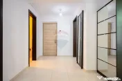 Apartament cu 2 camere la Urban Coresi, două balcoane, p...