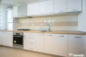 Apartament cu 2 camere la Urban Coresi, două balcoane, p...