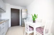 Apartament cu 2 camere la Urban Coresi, două balcoane, p...