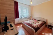 Apartament decomandat, etaj intermediar, zona Primaverii 