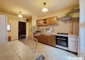 Apartament decomandat, etaj intermediar, zona Primaverii 