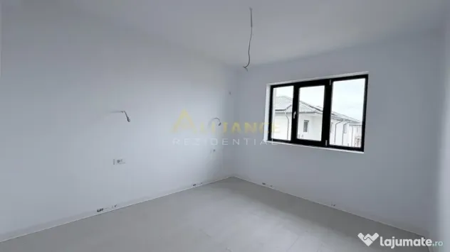 Casa Individuala - 4 camere - 2 bai - 280mp teren
