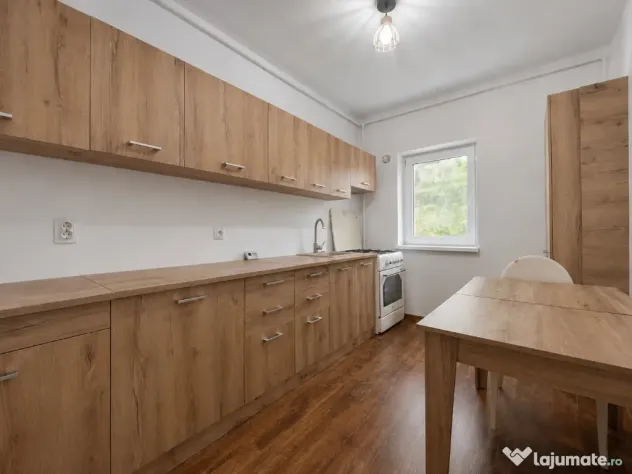 Racadau - Ap 2 camere, decomandat, renovat, priveliste superba!